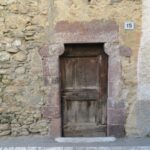 portale protogotico a Margno Valsassina
